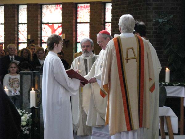 003_Kirchweihe JoXXIII Segnung der Mauern