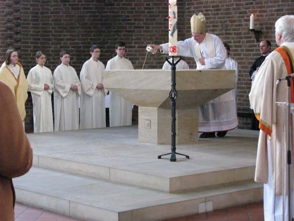 021_Kirchweihe JoXXIII Salbung mit Chrisam